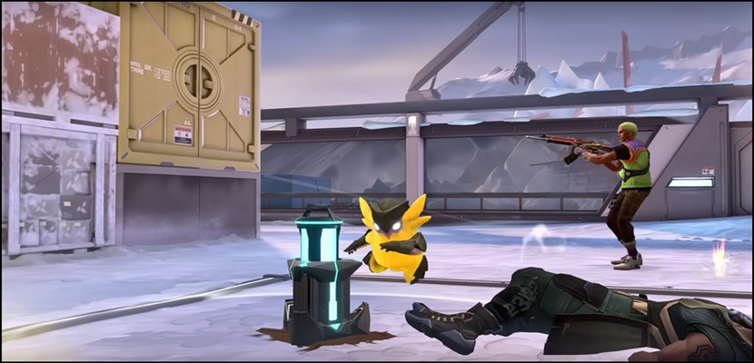 Gekko's Wingman companion on its way to defuse the spike in the ice box map in Valorant